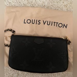 Louis Vuitton Pochette